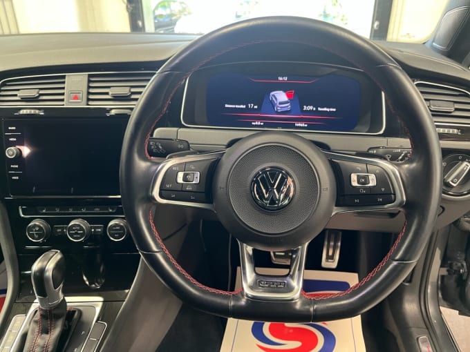2025 Volkswagen Golf