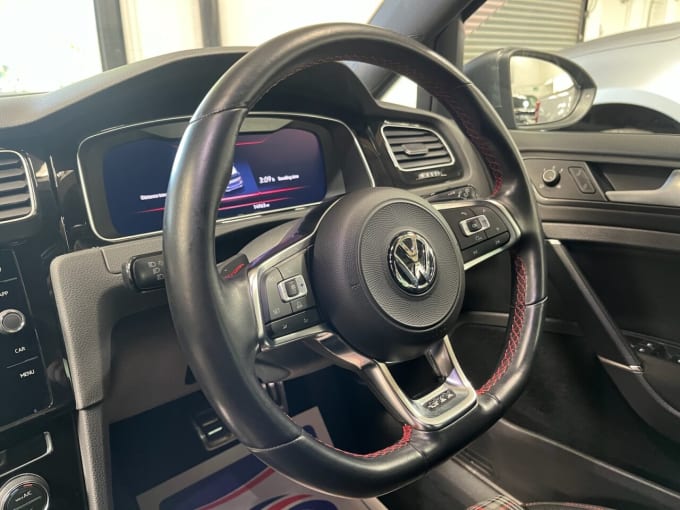 2025 Volkswagen Golf