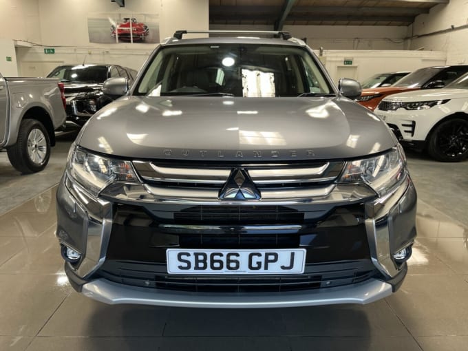 2025 Mitsubishi Outlander