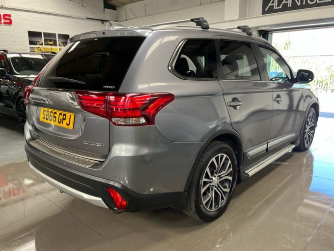 2025 Mitsubishi Outlander