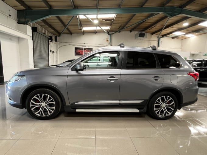 2025 Mitsubishi Outlander
