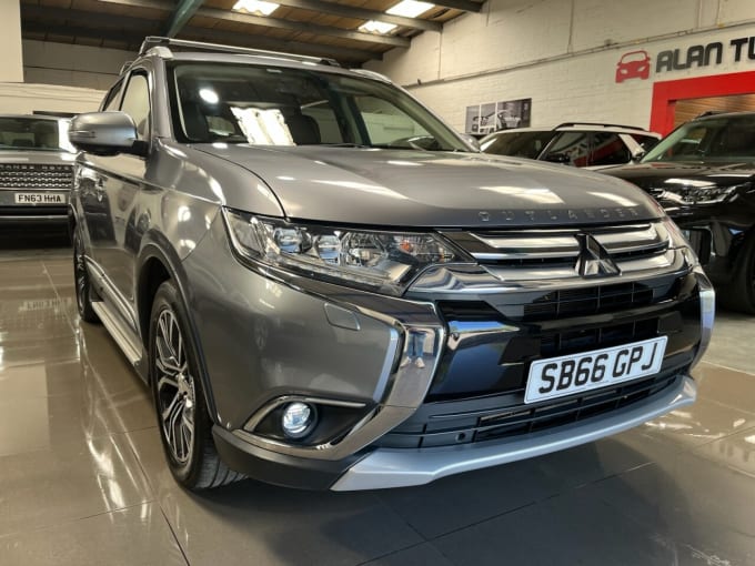 2025 Mitsubishi Outlander