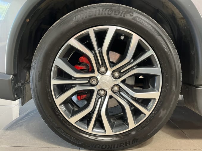 2025 Mitsubishi Outlander