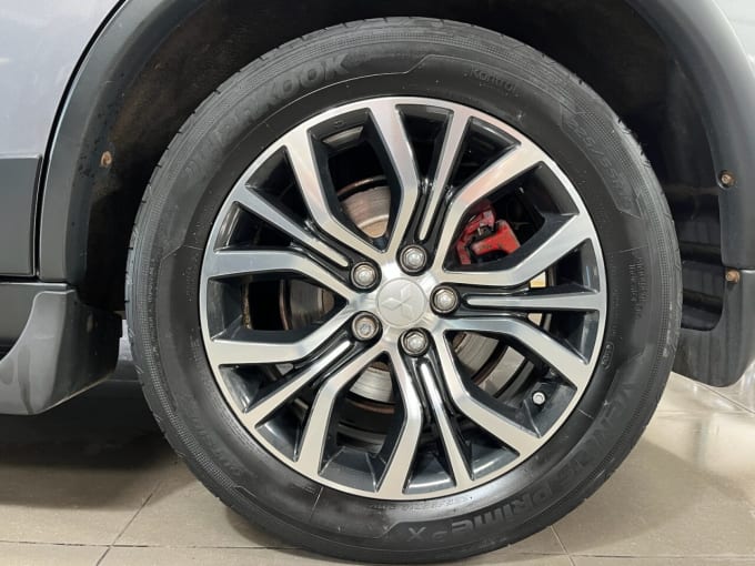 2025 Mitsubishi Outlander