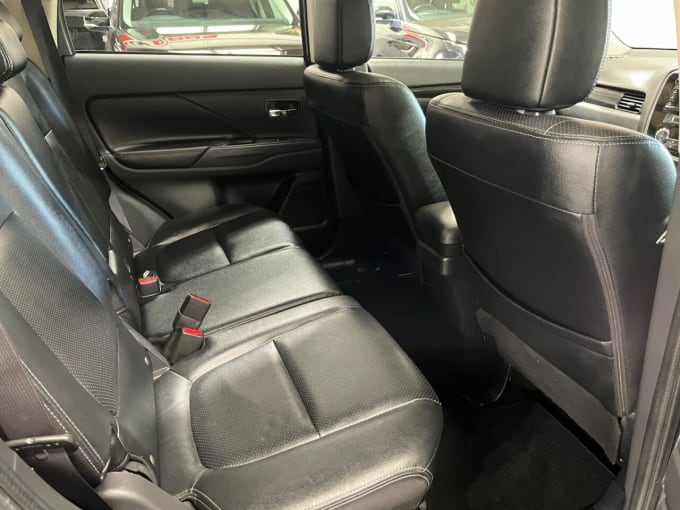 2025 Mitsubishi Outlander