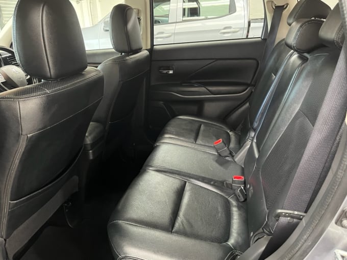 2025 Mitsubishi Outlander