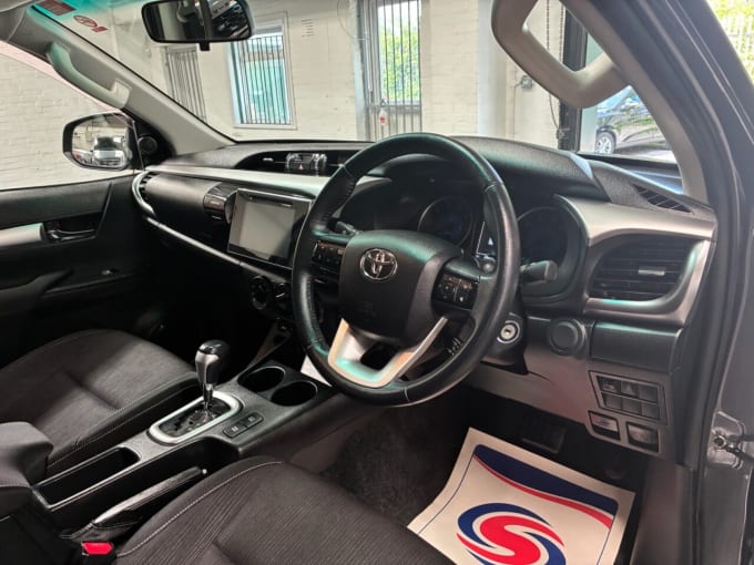 2025 Toyota Hi-lux