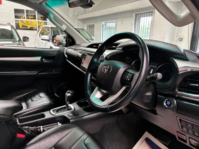 2025 Toyota Hi-lux
