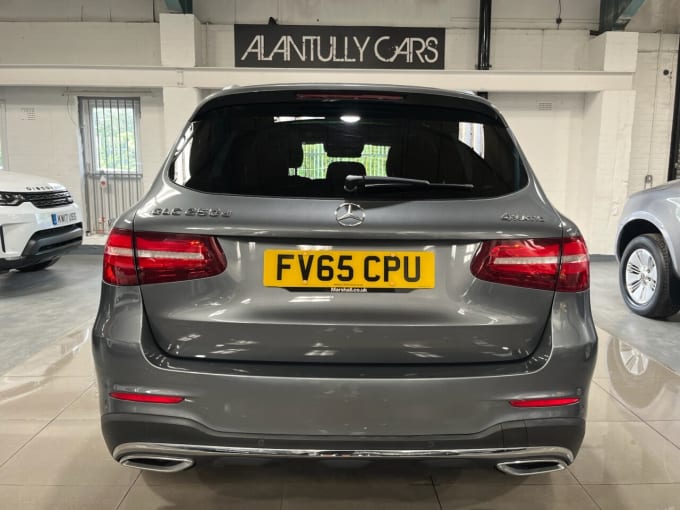 2025 Mercedes-benz Glc