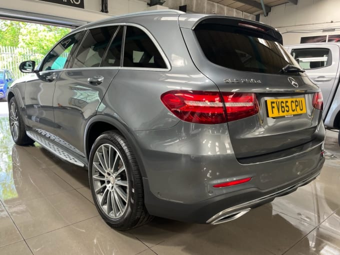 2025 Mercedes-benz Glc