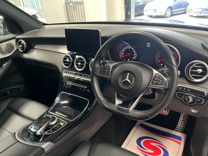 2025 Mercedes-benz Glc