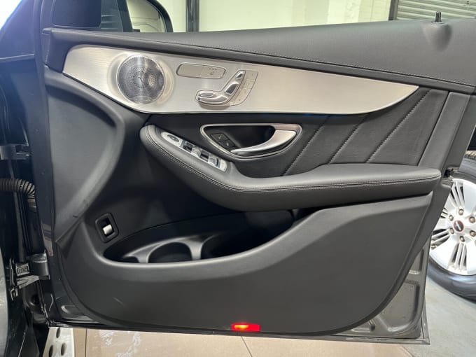 2025 Mercedes-benz Glc