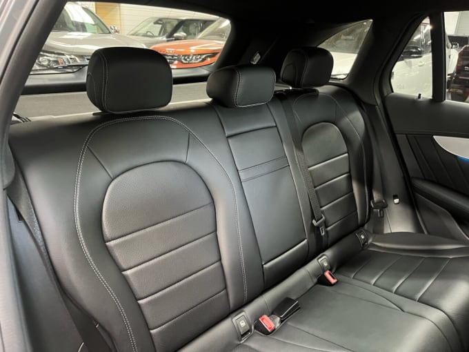 2025 Mercedes-benz Glc