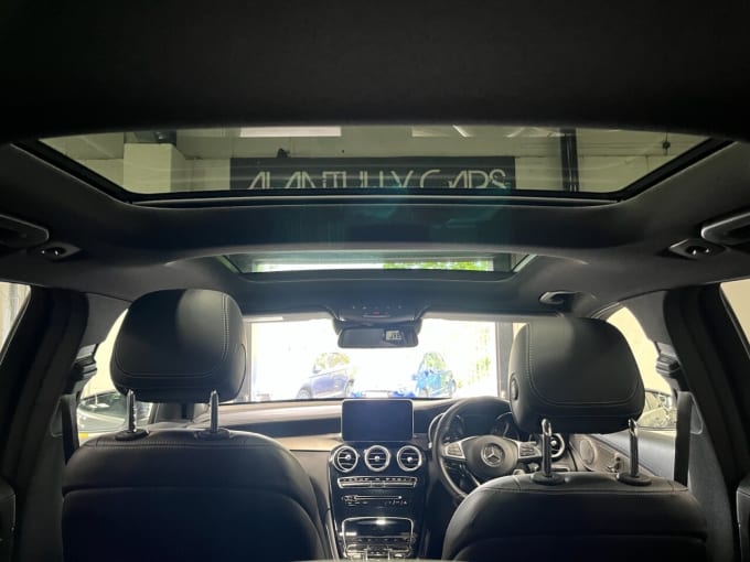 2025 Mercedes-benz Glc
