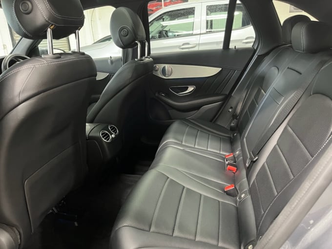 2025 Mercedes-benz Glc
