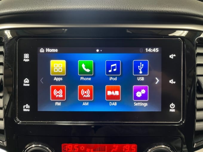 2025 Mitsubishi L200