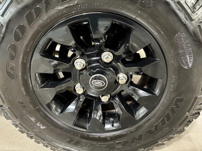 2025 Land Rover Defender