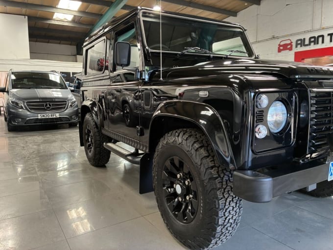 2025 Land Rover Defender