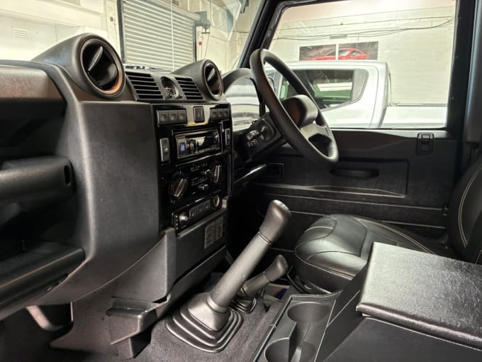 2025 Land Rover Defender