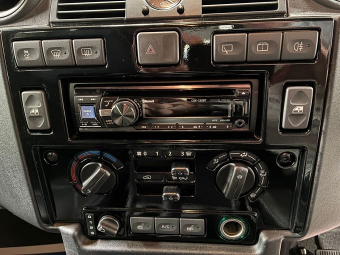 2025 Land Rover Defender