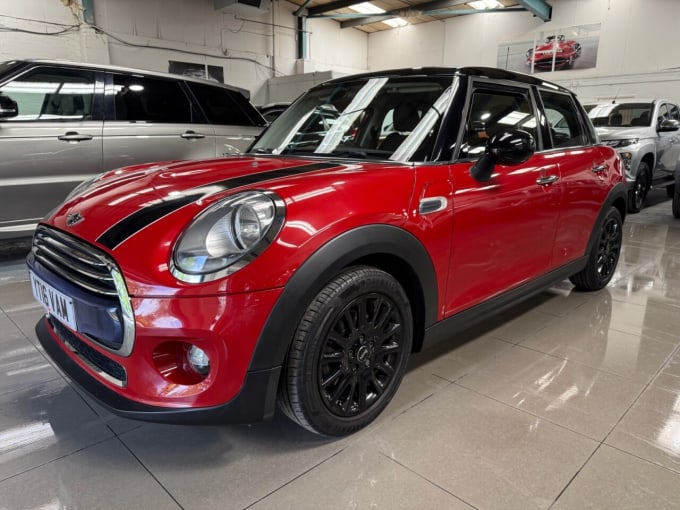 2025 Mini Hatch