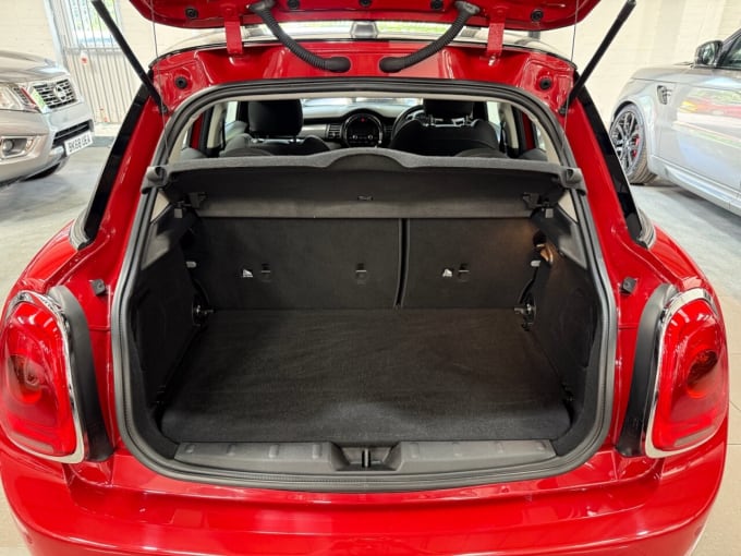 2025 Mini Hatch