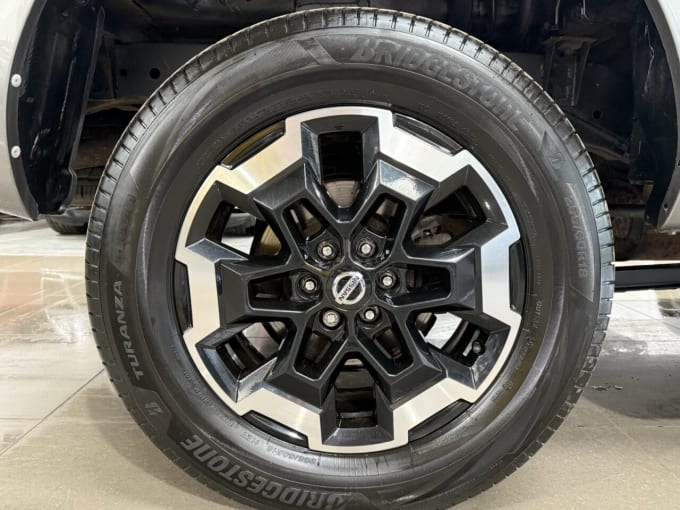 2025 Nissan Navara