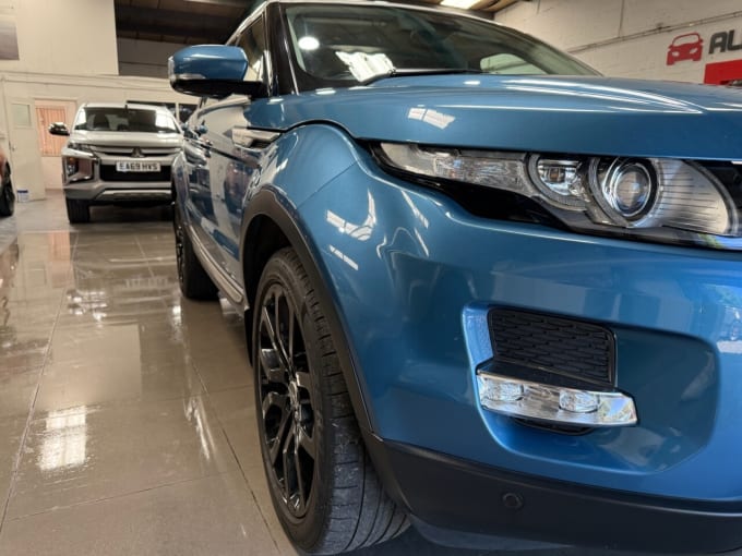 2025 Land Rover Range Rover Evoque