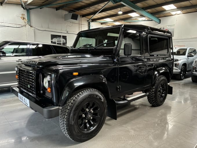 2025 Land Rover Defender