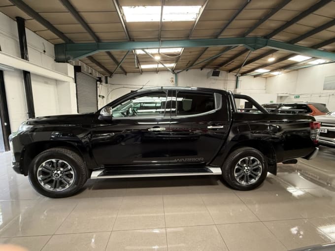 2025 Mitsubishi L200