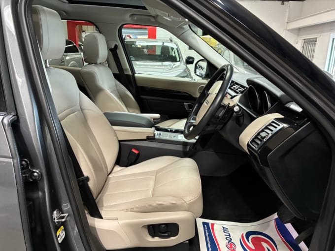 2025 Land Rover Discovery
