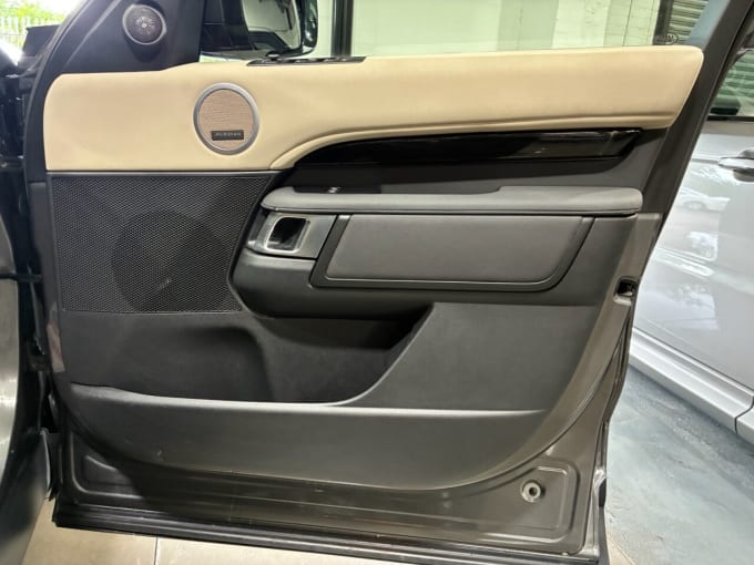 2025 Land Rover Discovery