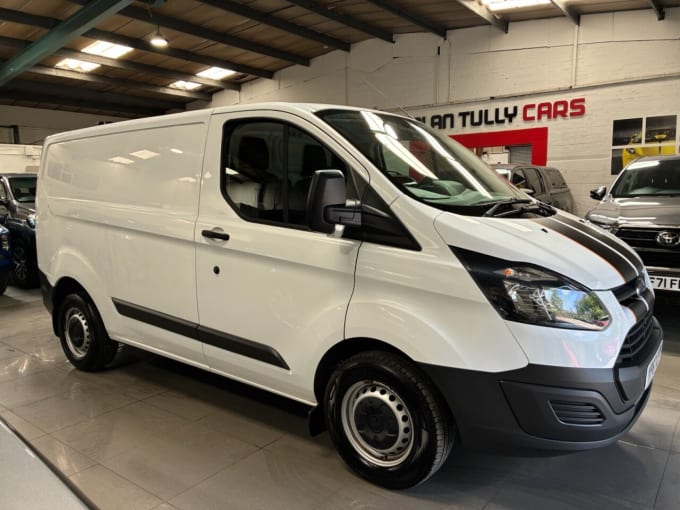 2025 Ford Transit Custom