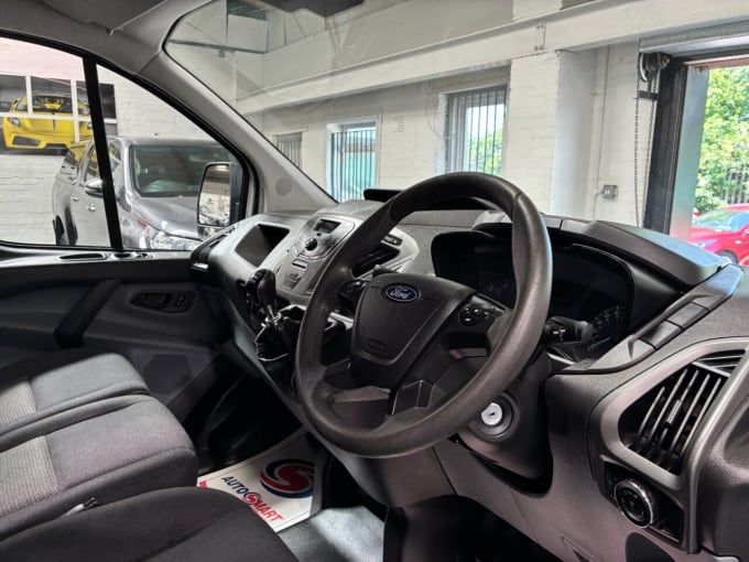 2025 Ford Transit Custom