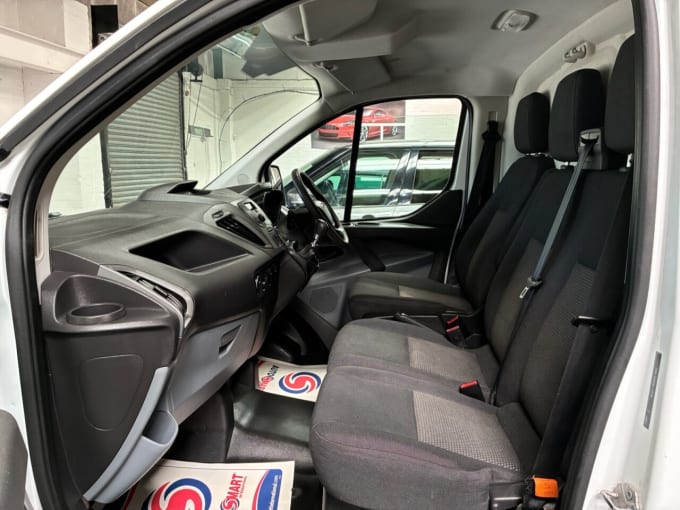 2025 Ford Transit Custom