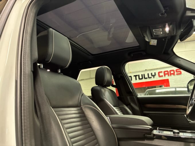 2025 Land Rover Discovery