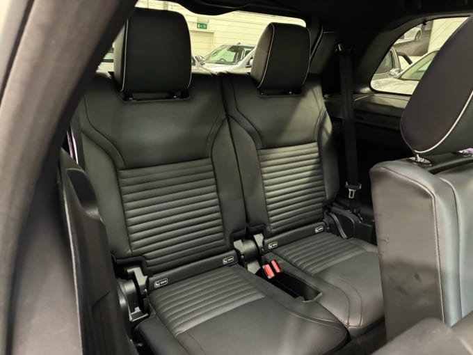 2025 Land Rover Discovery