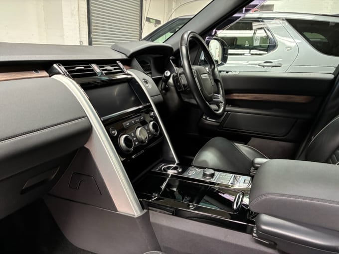 2025 Land Rover Discovery