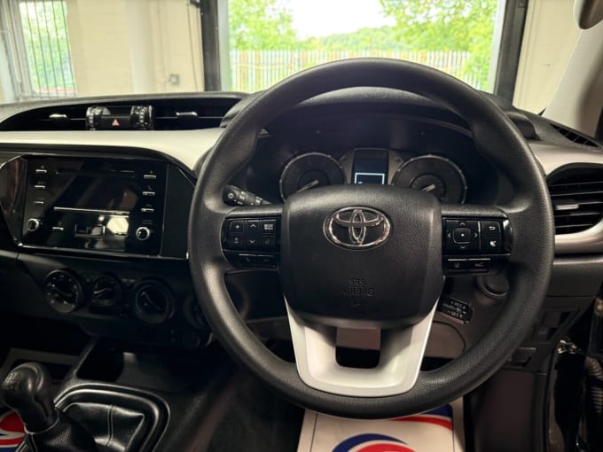 2025 Toyota Hi-lux