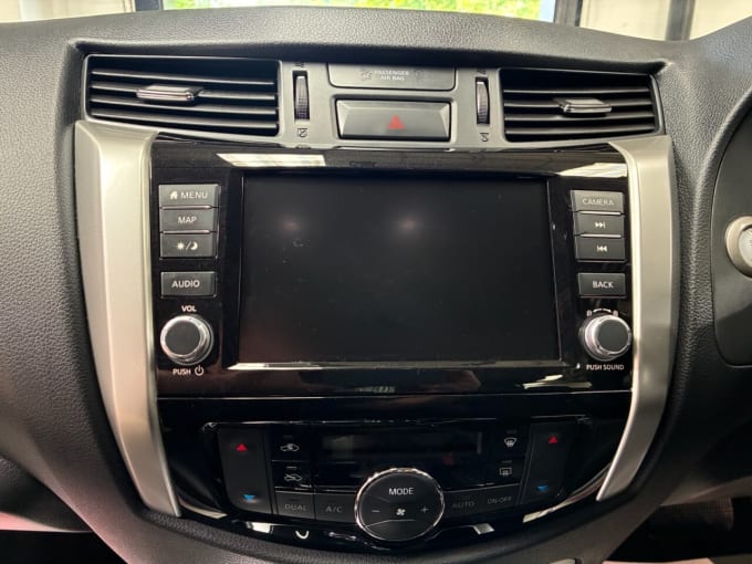 2025 Nissan Navara
