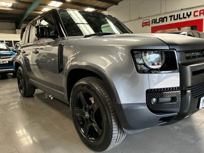 2025 Land Rover Defender