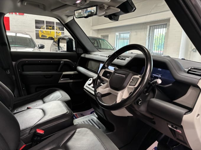 2025 Land Rover Defender