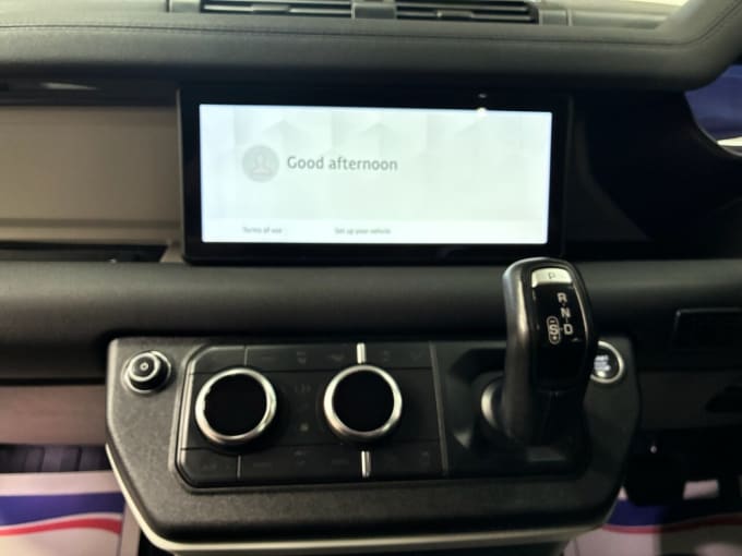 2025 Land Rover Defender