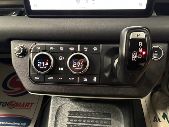 2025 Land Rover Defender