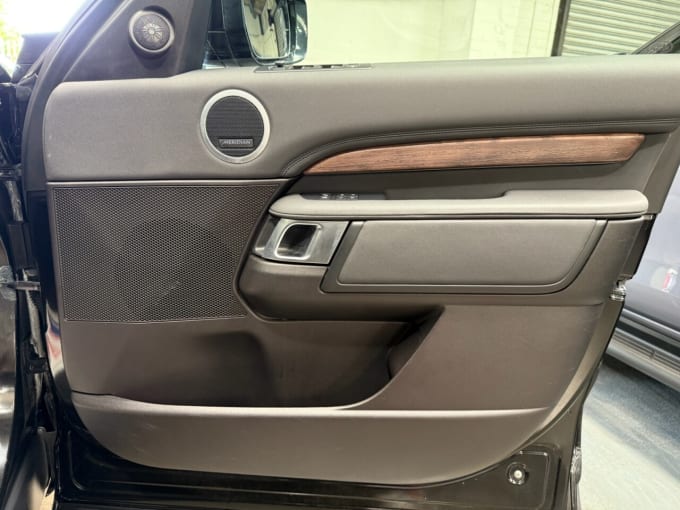 2025 Land Rover Discovery