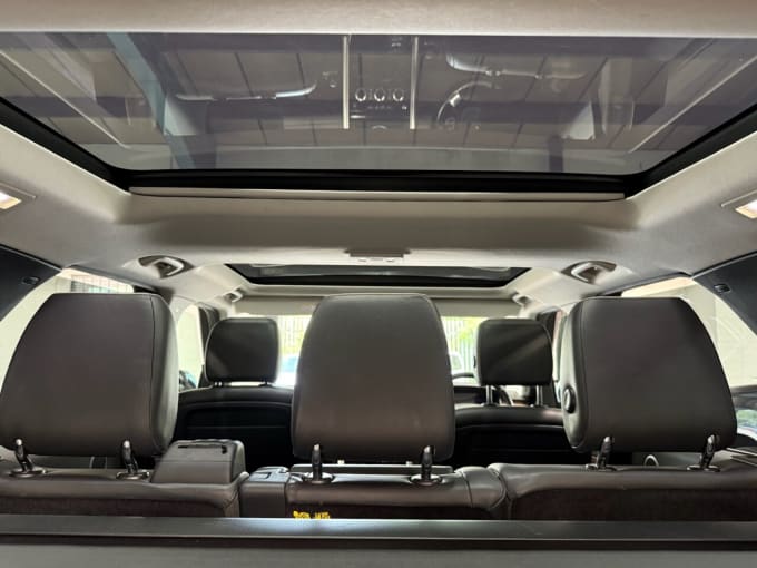 2025 Land Rover Discovery