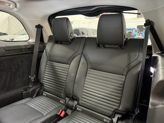 2025 Land Rover Discovery