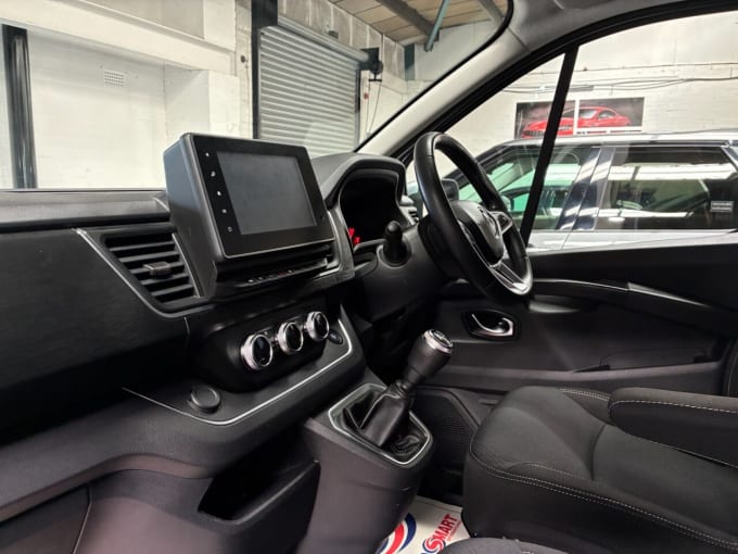 2025 Renault Trafic