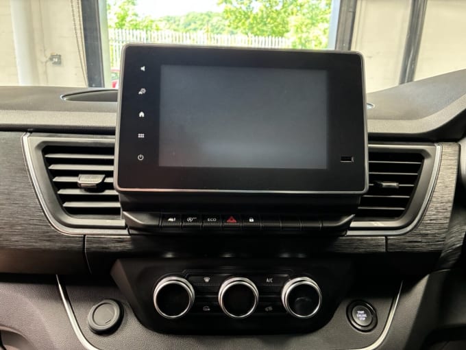 2025 Renault Trafic