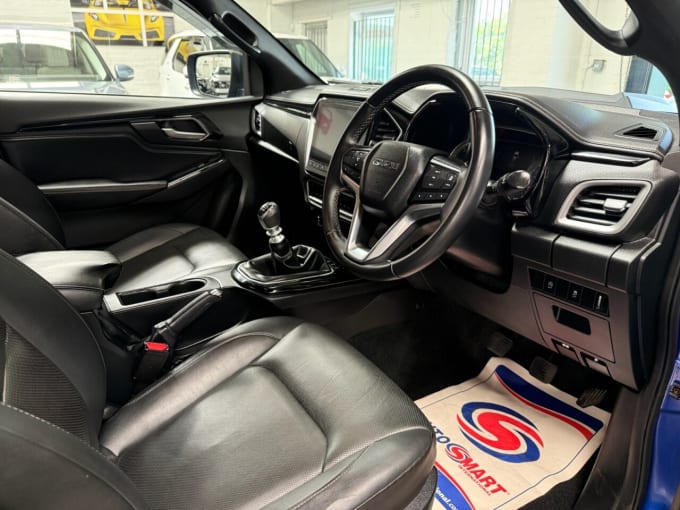 2025 Isuzu D-max